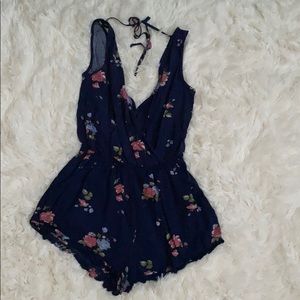 Size small women’s floral jumper